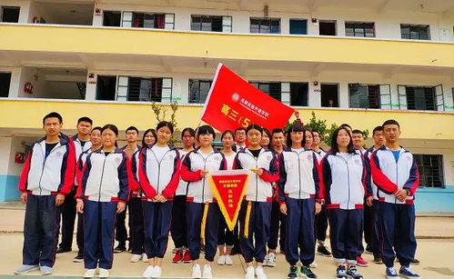 昆明实验外语学校新学期首次升旗仪式掠影